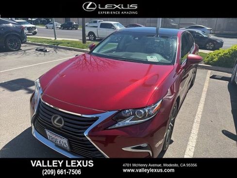 Used 2016 Lexus ES 350 w/ Navigation System Package image 6