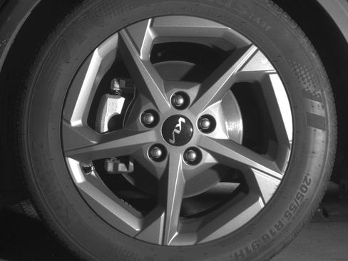 Used 2025 Kia K4 image 9