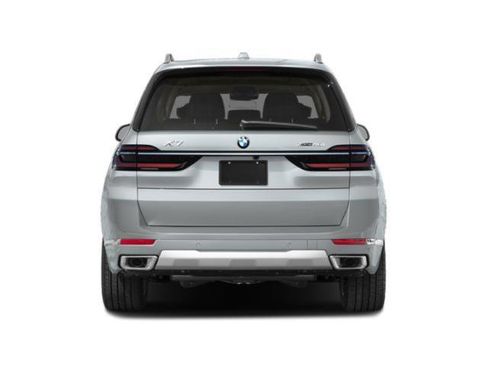 Certified 2026 BMW X7 xDrive40i w/ M Sport Package image 8