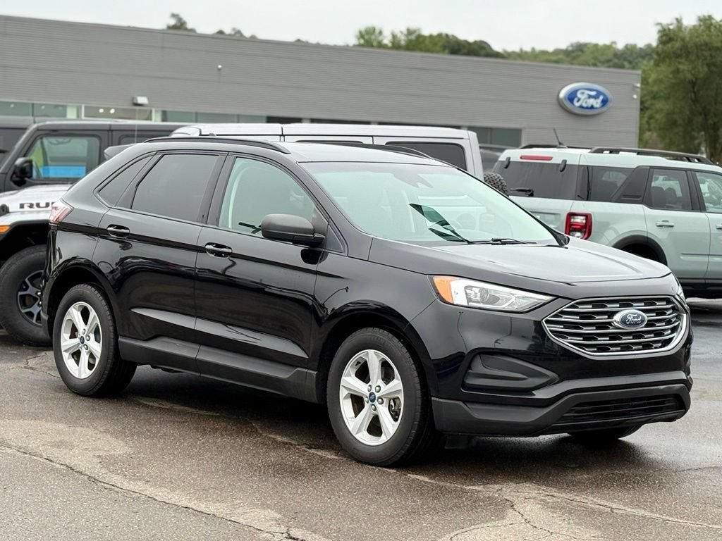 Used 2020 Ford Edge SE w/ Cargo Accessory Package FWD image 29
