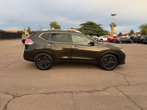Used 2015 Nissan Rogue SL w/ SL Premium Package image 10
