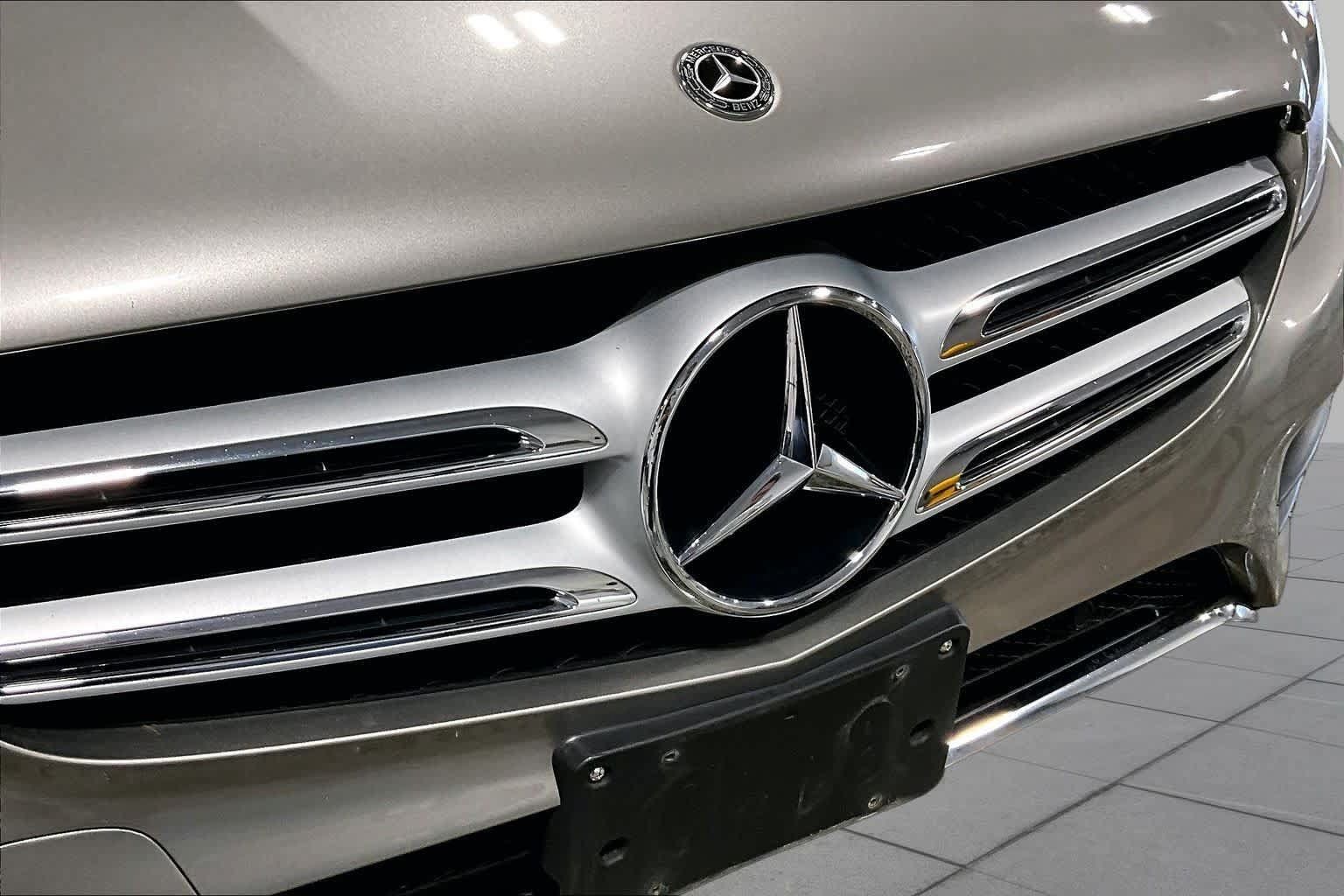 Used 2019 Mercedes-Benz GLC 300 4MATIC image 29