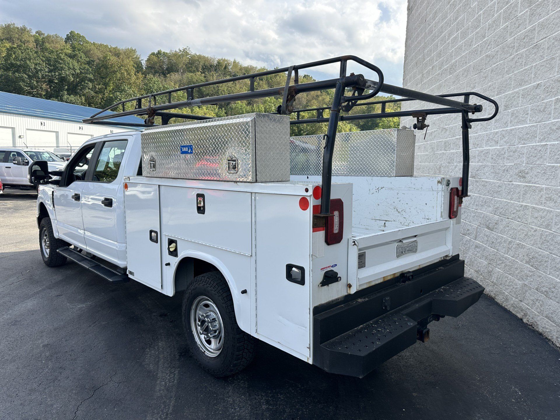 Used 2022 Ford F350 XL w/ Power Equipment Group AWD/4WD image 5
