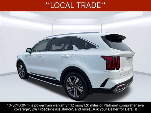 Certified 2023 Kia Sorento EX AWD/4WD image 4