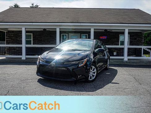 Used 2021 Toyota Corolla LE FWD image 1
