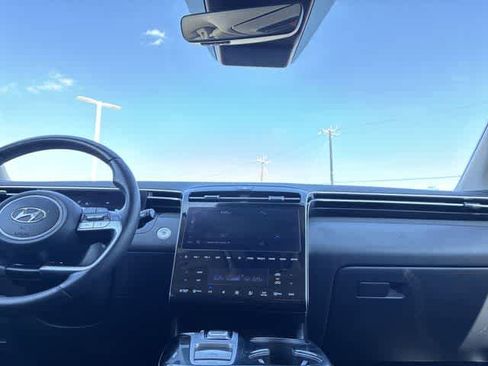 Used 2022 Hyundai Tucson Limited image 30