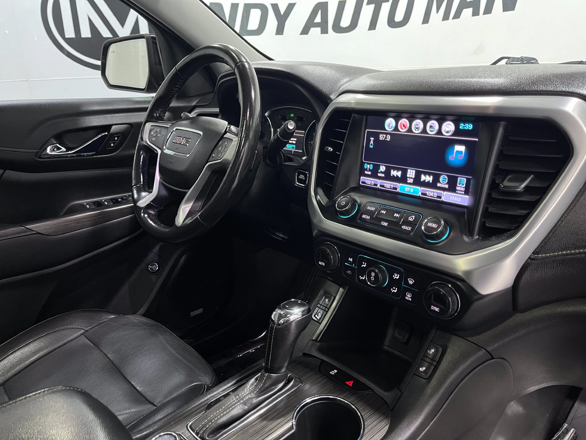 Used 2019 GMC Acadia SLT w/ Black Edition FWD image 20