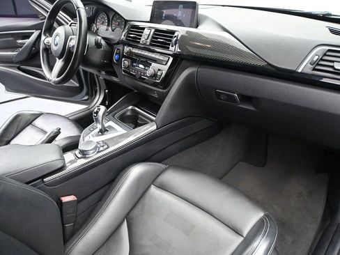 Used 2017 BMW M3 RWD image 16