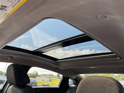 Used 2024 Chevrolet Malibu LT image 31