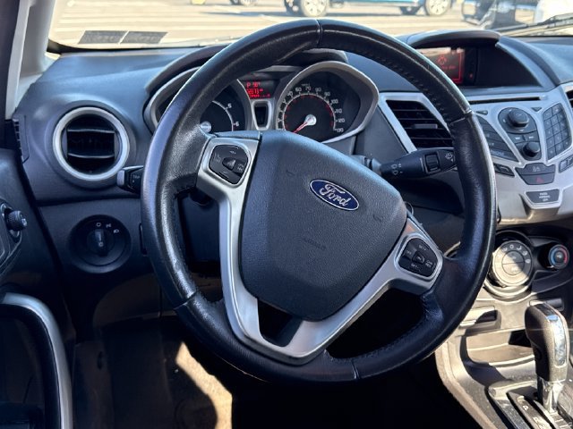 Used 2013 Ford Fiesta SE FWD image 21
