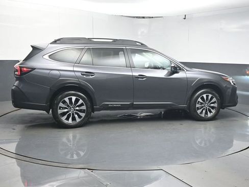 Certified 2025 Subaru Outback Limited image 8