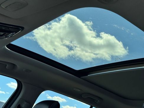 Used 2023 Jeep Grand Cherokee 4WD 4xe image 36