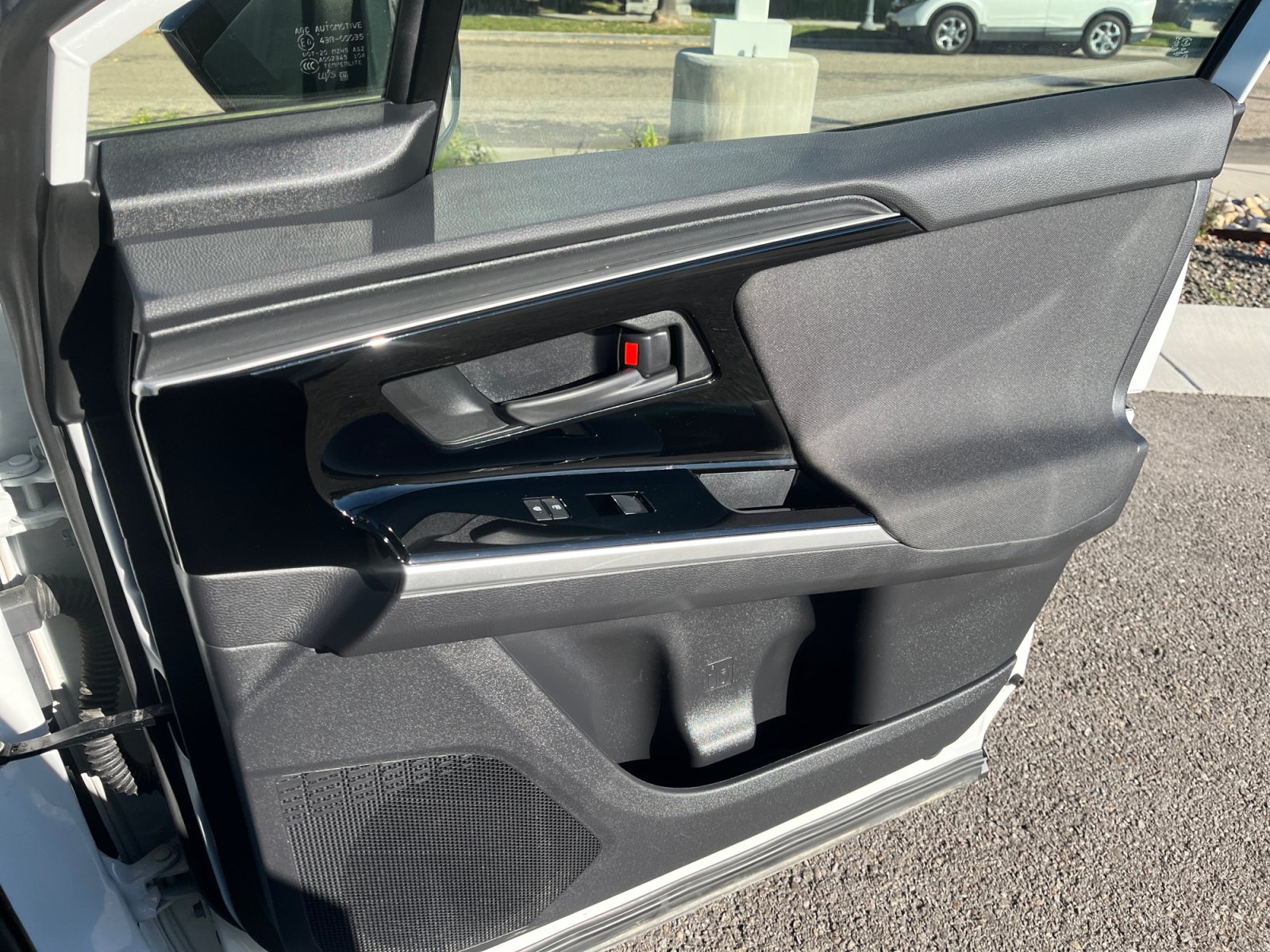 Used 2023 Subaru Solterra AWD image 16