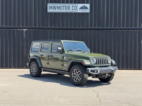 Used 2024 Jeep Wrangler Unlimited Sahara AWD/4WD image 1