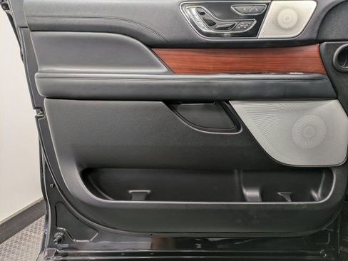 Certified 2022 Lincoln Navigator Reserve image 8