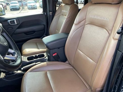 Used 2023 Jeep Gladiator Rubicon w/ Cold Weather Group AWD/4WD image 10