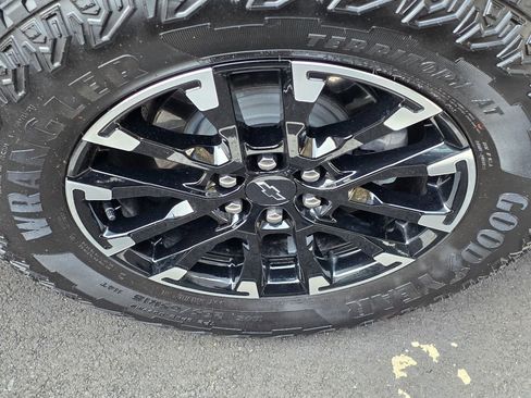 Certified 2024 Chevrolet Traverse Z71 w/ Enhanced Driving Package image 10