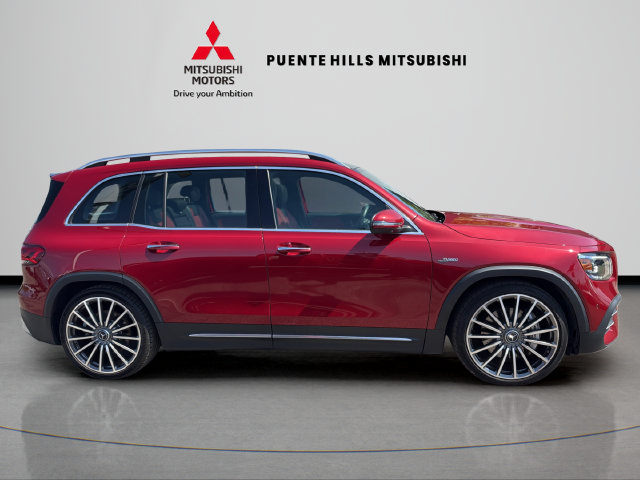 Used 2023 Mercedes-Benz GLB 35 AMG 4MATIC image 4