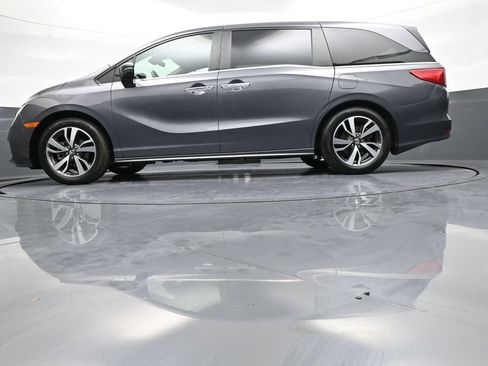 Certified 2024 Honda Odyssey Touring image 35