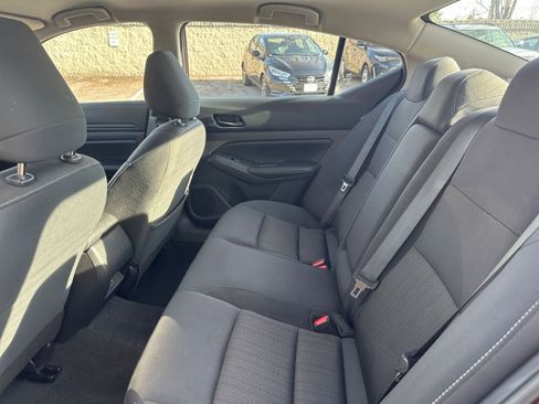 Used 2025 Nissan Altima 2.5 SV image 29