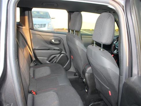 Used 2020 Jeep Renegade Trailhawk image 15