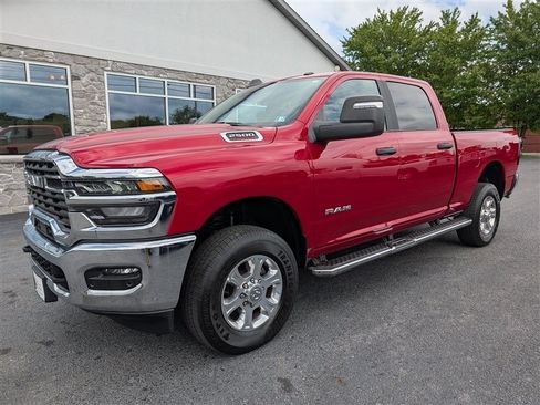Used 2026 RAM 2500 Big Horn AWD/4WD image 1