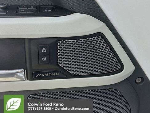 Used 2021 Land Rover Defender 110 X-Dynamic HSE AWD/4WD image 18