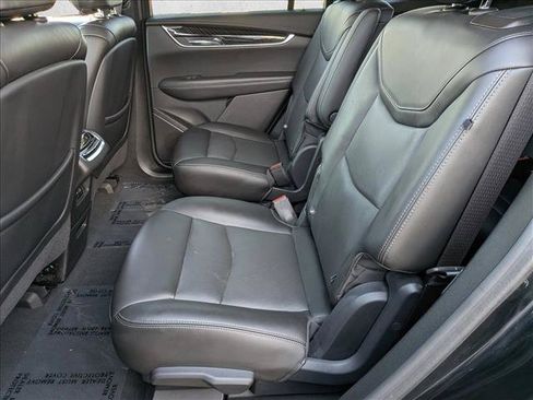 Used 2021 Cadillac XT6 Premium Luxury FWD image 27