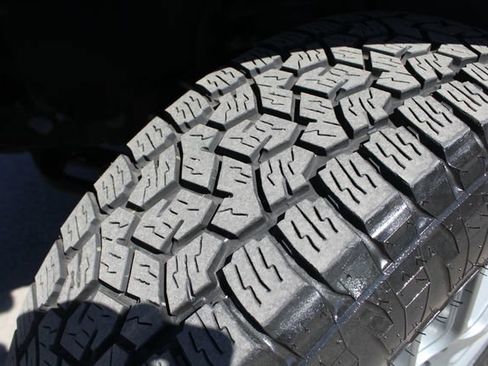 Used 2014 Toyota Tacoma 2WD Regular Cab image 32