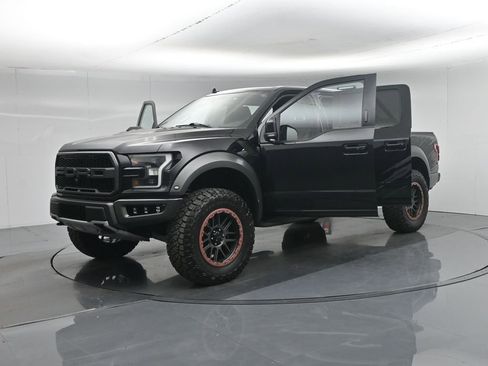 Used 2019 Ford F150 Raptor w/ Equipment Group 802A Luxury AWD/4WD image 32