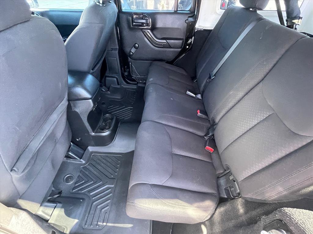 Used 2015 Jeep Wrangler Unlimited Sport w/ Connectivity Group AWD/4WD image 20
