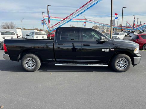Certified 2020 RAM 1500 Classic SLT w/ Luxury Group image 2