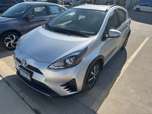 Used 2018 Toyota Prius C One w/ Carpet Mat Package FWD image 5