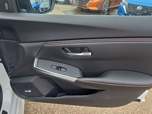 New 2025 Nissan Sentra SR w/ SR Premium Package image 25