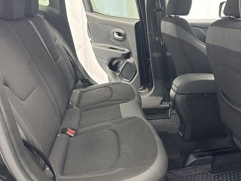 Used 2023 Jeep Renegade Latitude w/ Premium Group AWD/4WD image 25