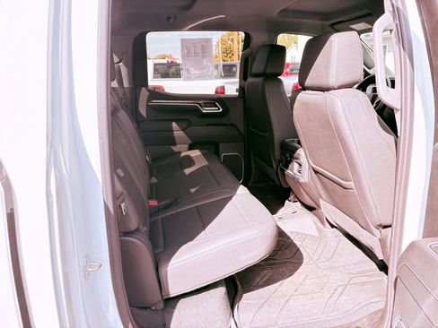 Used 2023 Chevrolet Silverado 1500 LTZ image 9