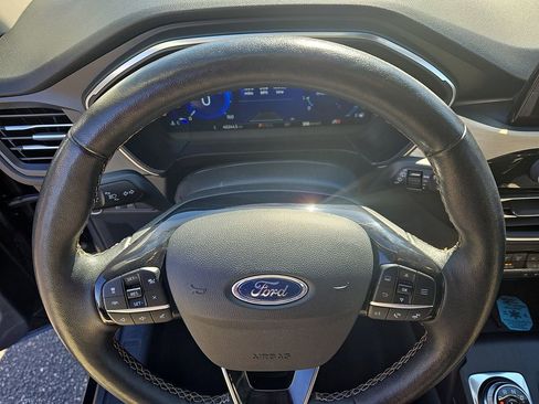 Used 2022 Ford Escape Titanium w/ Titanium Elite Package AWD/4WD image 20