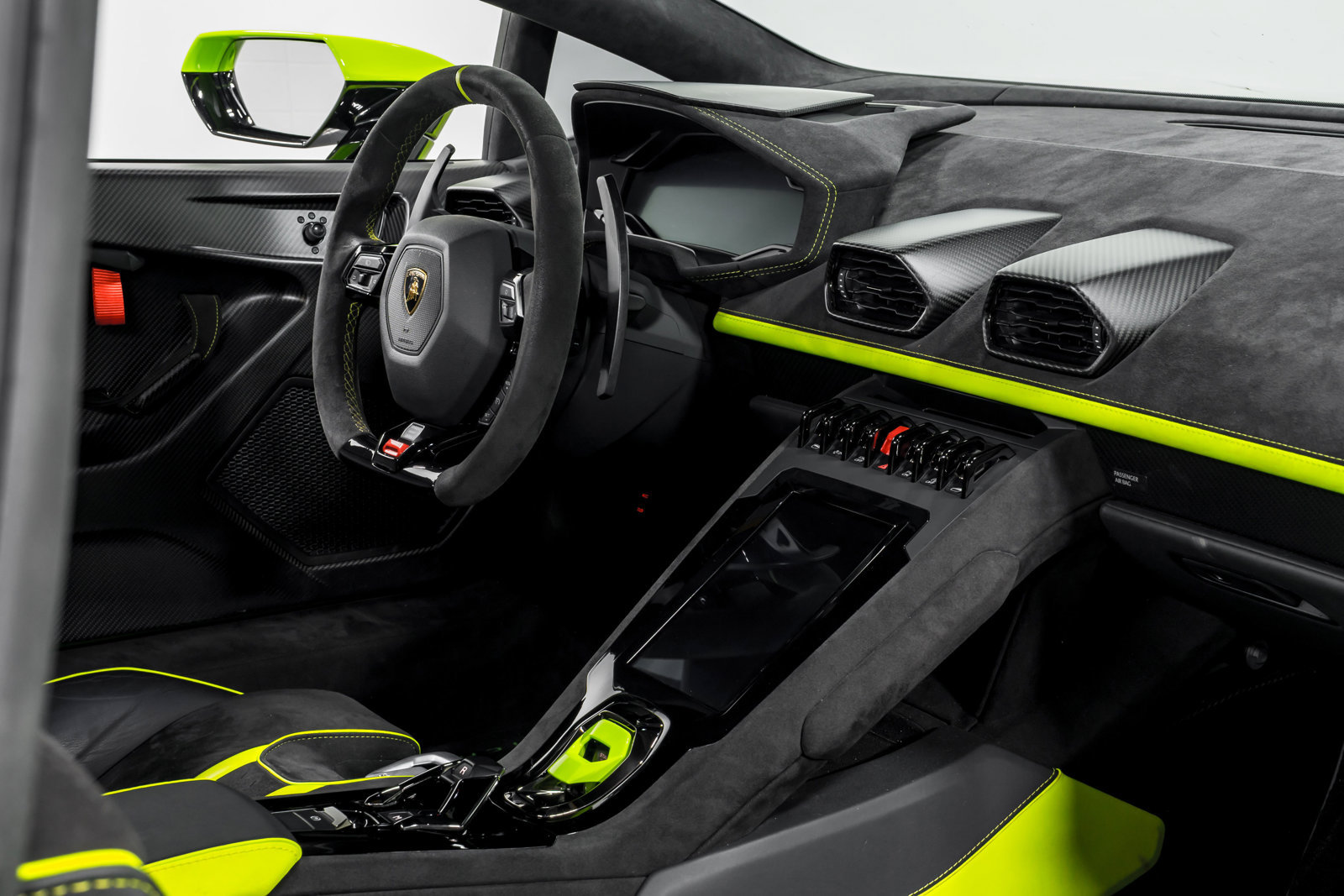 Used 2023 Lamborghini Huracan Tecnica RWD image 33
