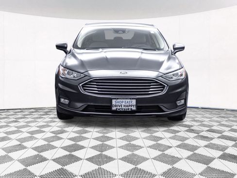 Used 2019 Ford Fusion SE w/ Equipment Group 151A FWD image 16