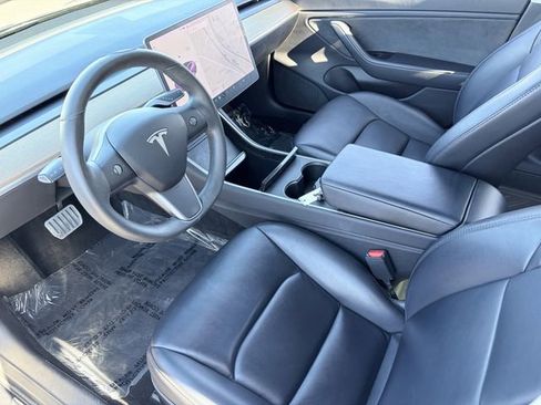 Used 2020 Tesla Model 3 Performance image 5
