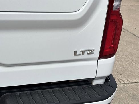 Used 2022 Chevrolet Silverado 3500 LTZ w/ Z71 Chrome Sport Edition image 5