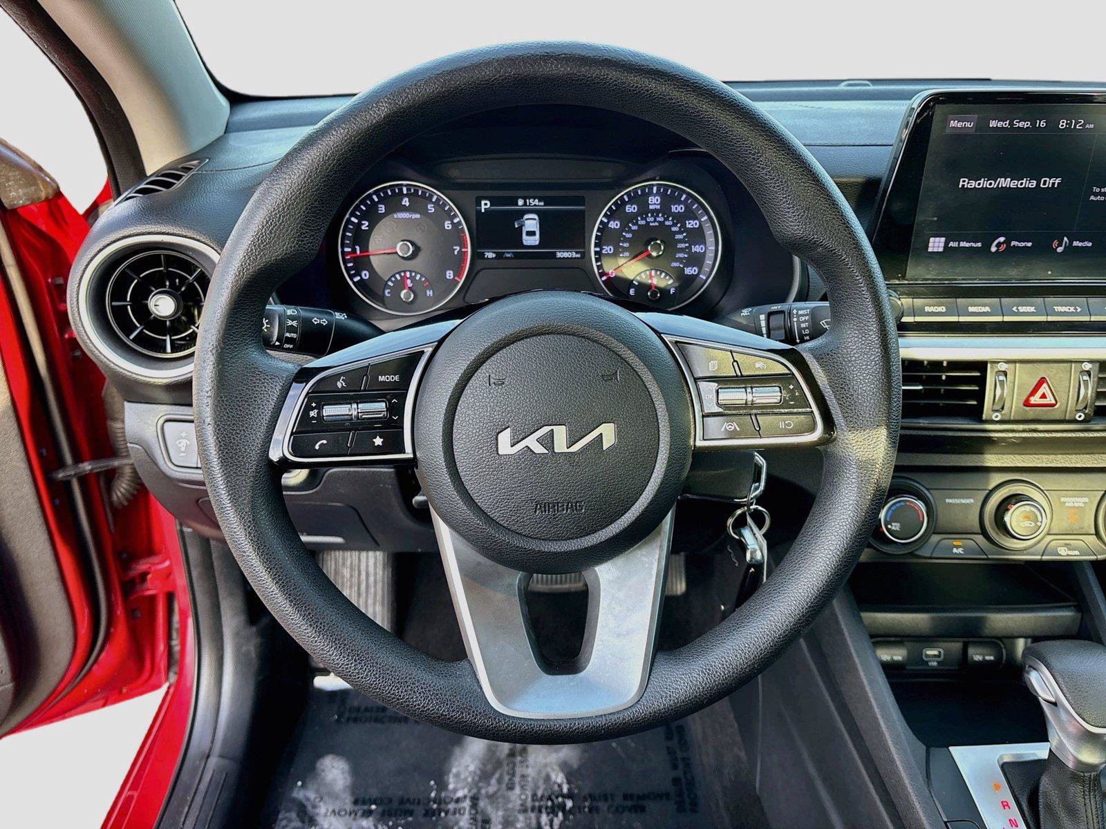 Used 2022 Kia Forte LXS w/ LXS Technology Package FWD image 11