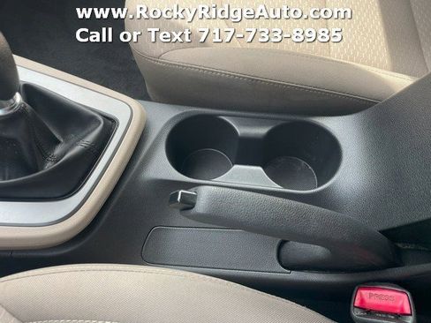 Used 2019 Hyundai Elantra SE image 15