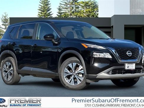 Used 2023 Nissan Rogue SV image 1