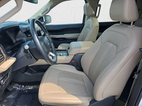 Used 2023 Ford Expedition Max Limited AWD/4WD image 17