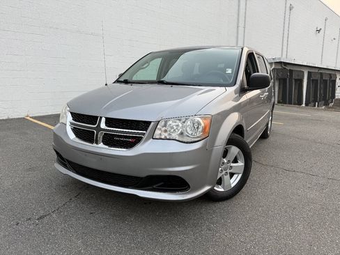Used 2013 Dodge Grand Caravan SE FWD image 1