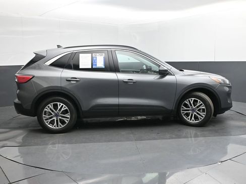 Used 2022 Ford Escape SEL w/ Technology Package AWD/4WD image 6