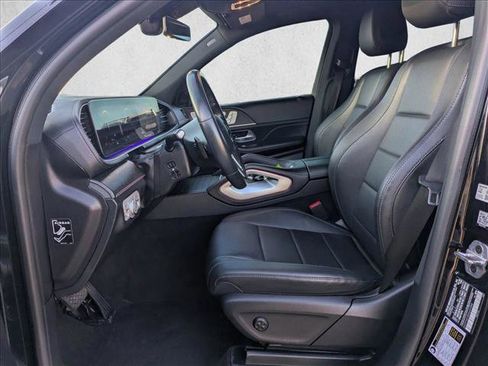 Used 2022 Mercedes-Benz GLS 450 4MATIC image 16