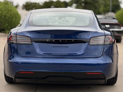Used 2025 Tesla Model S image 6