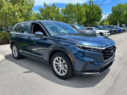 Used 2025 Honda CR-V EX image 1